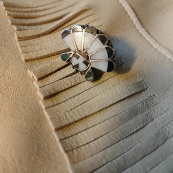 Zuni Sunface - Picture 3 of 11